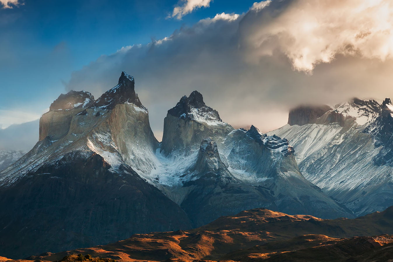 dramatic-dawn-in-torres-del-paine-chile-3FU8J4S-copy.jpg